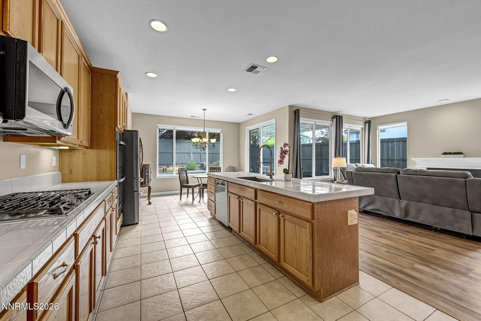 14010 Welsh Mountain Court Reno, NV 89521 - Photo 3 of 36 39-web-or-mls-14010-welsh-mountain-ct