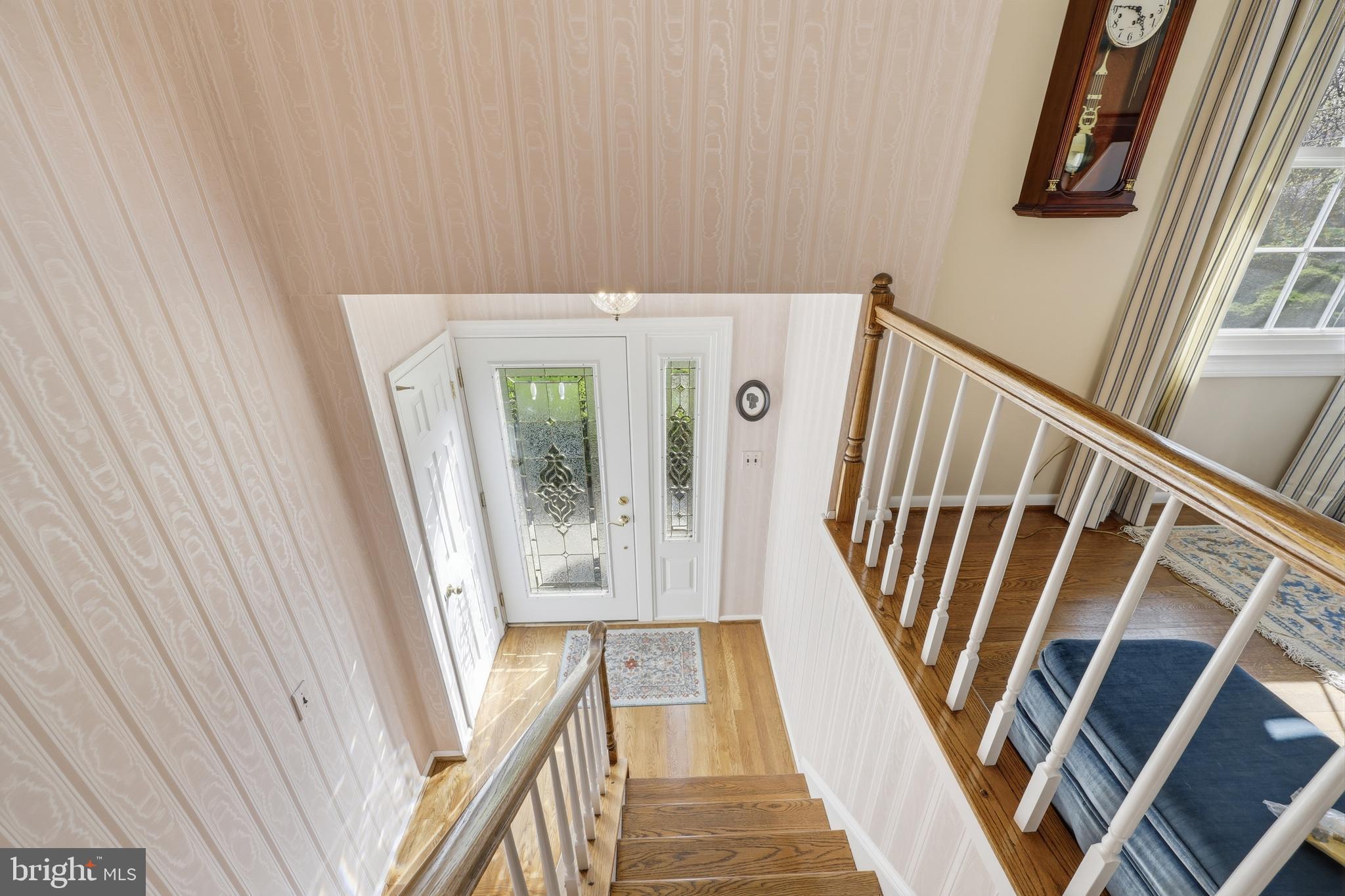 12709 Castleleigh Court Silver Spring, MD 20904 - Photo 4 of 38 Split Foyer Entrance