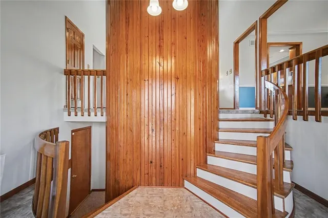 $395,000 | 2108 Southwest Park Drive, Blue Springs, MO 64015