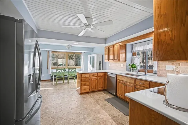 $395,000 | 2108 Southwest Park Drive, Blue Springs, MO 64015