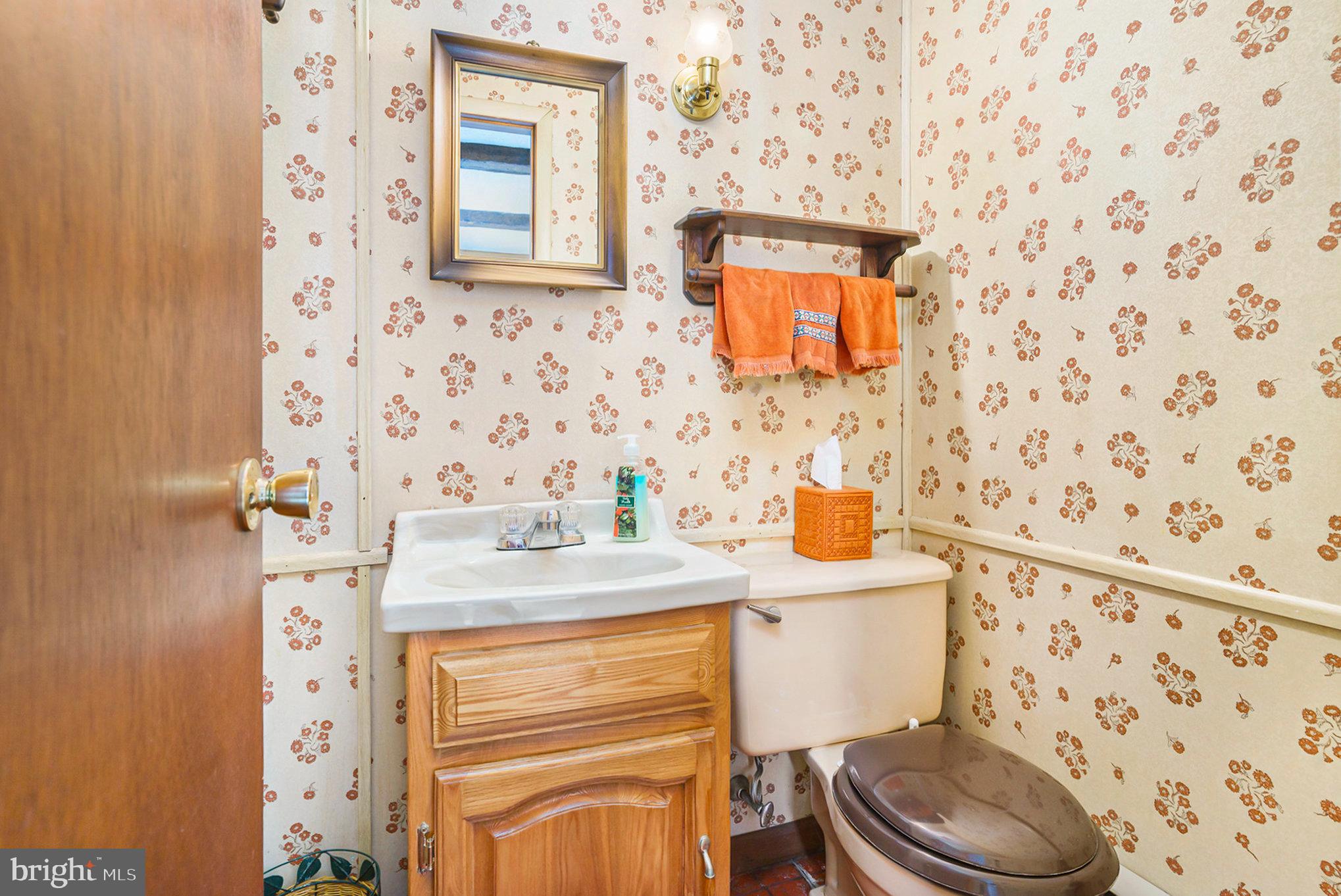 2815 Eagleville Road Audubon, PA 19403 - Photo 8 of 37