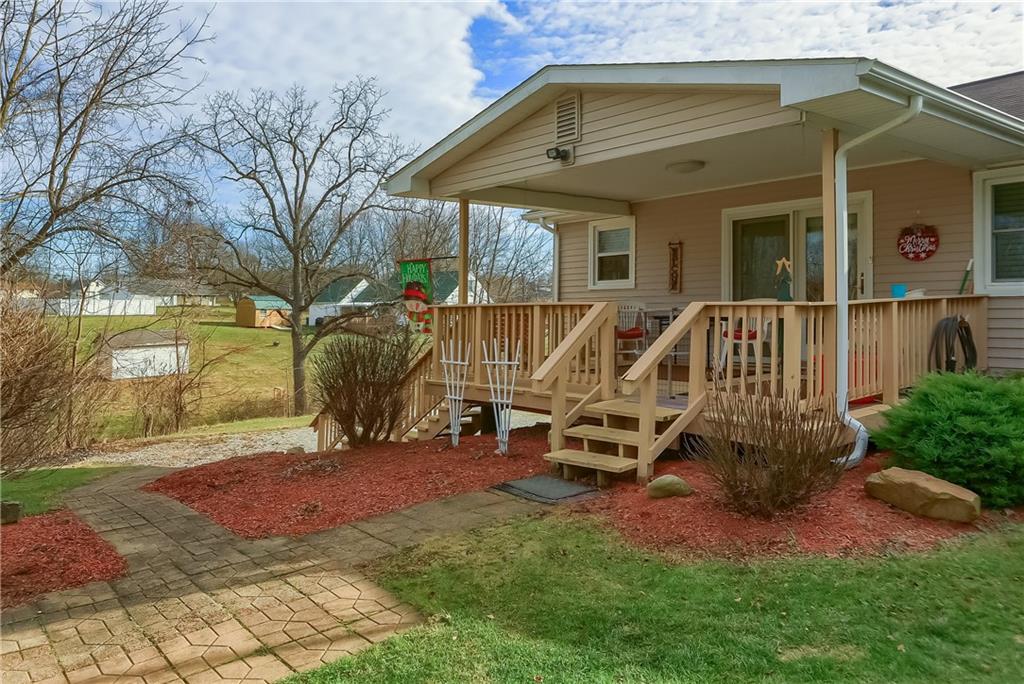 154 Weinschenk Road New Castle, PA 16101 - Photo 4 of 21 a view of a house with backyard