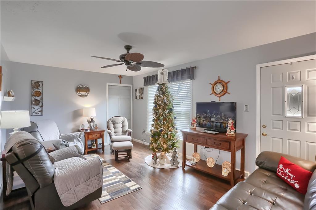 154 Weinschenk Road New Castle, PA 16101 - Photo 9 of 21 a living room with furniture and a wooden floor