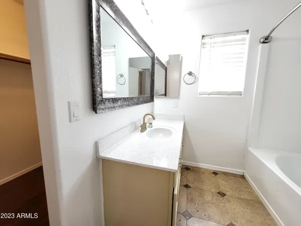 $1,925 | 6629 South 18th Drive, Phoenix, AZ 85041