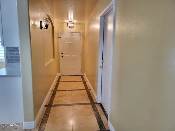 $1,925 | 6629 South 18th Drive, Phoenix, AZ 85041