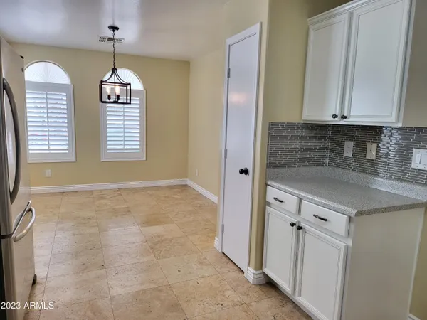 $1,925 | 6629 South 18th Drive, Phoenix, AZ 85041