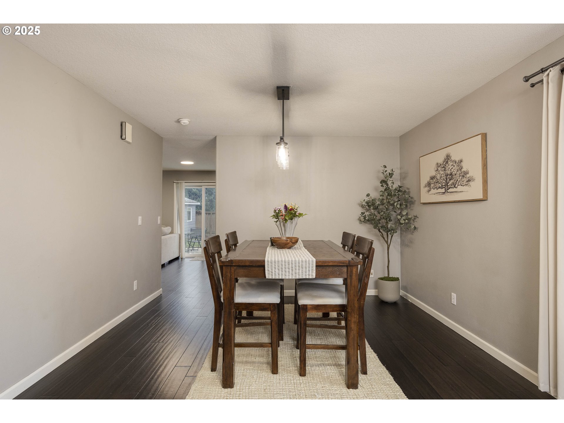 400 Southwest 14th Court Canby, OR 97013 - Photo 12 of 31