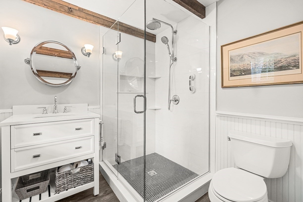 25 Columbia Street Wellesley, MA 02481 - Photo 11 of 26