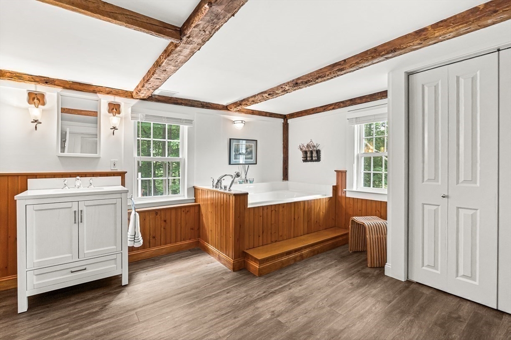 25 Columbia Street Wellesley, MA 02481 - Photo 17 of 26