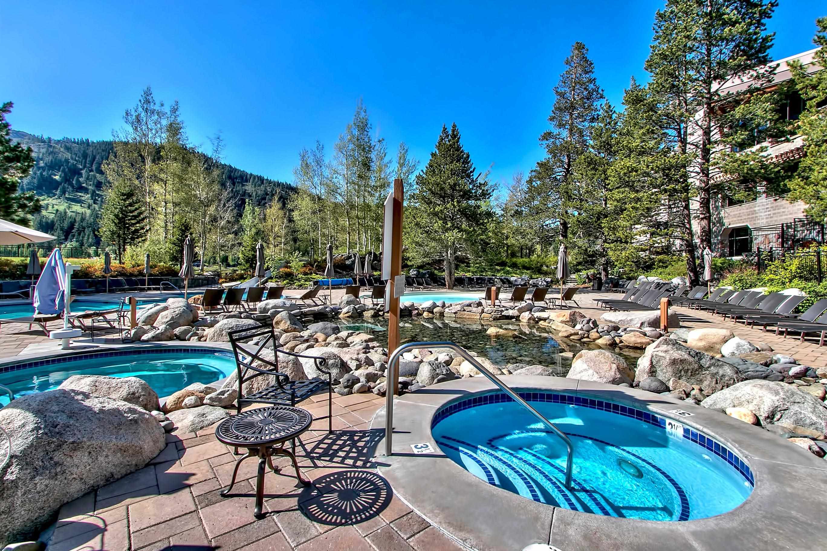 400 Squaw Creek Road, Unit 958 Olympic Valley, CA 96146 - Photo 4 of 21