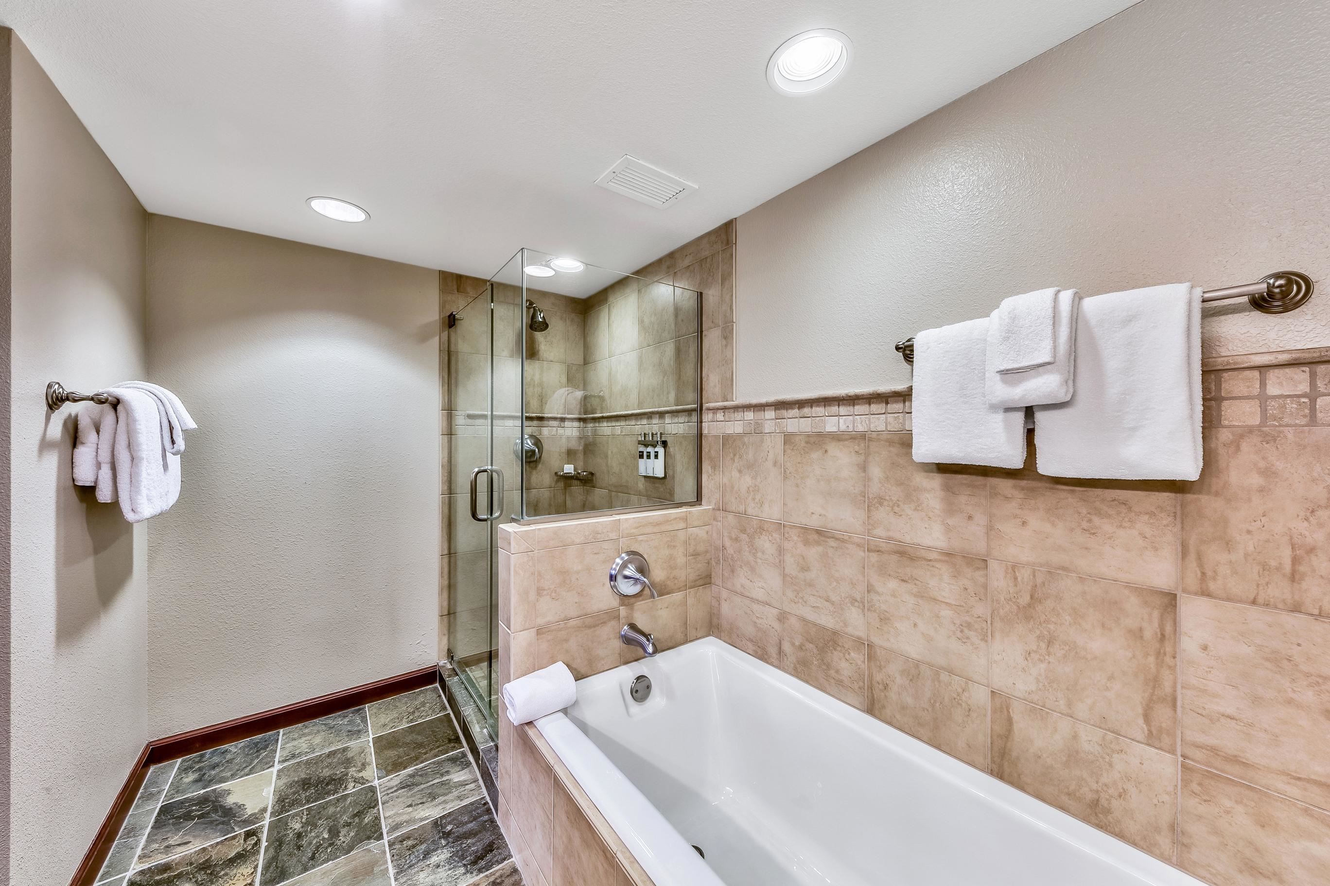 400 Squaw Creek Road, Unit 958 Olympic Valley, CA 96146 - Photo 10 of 21