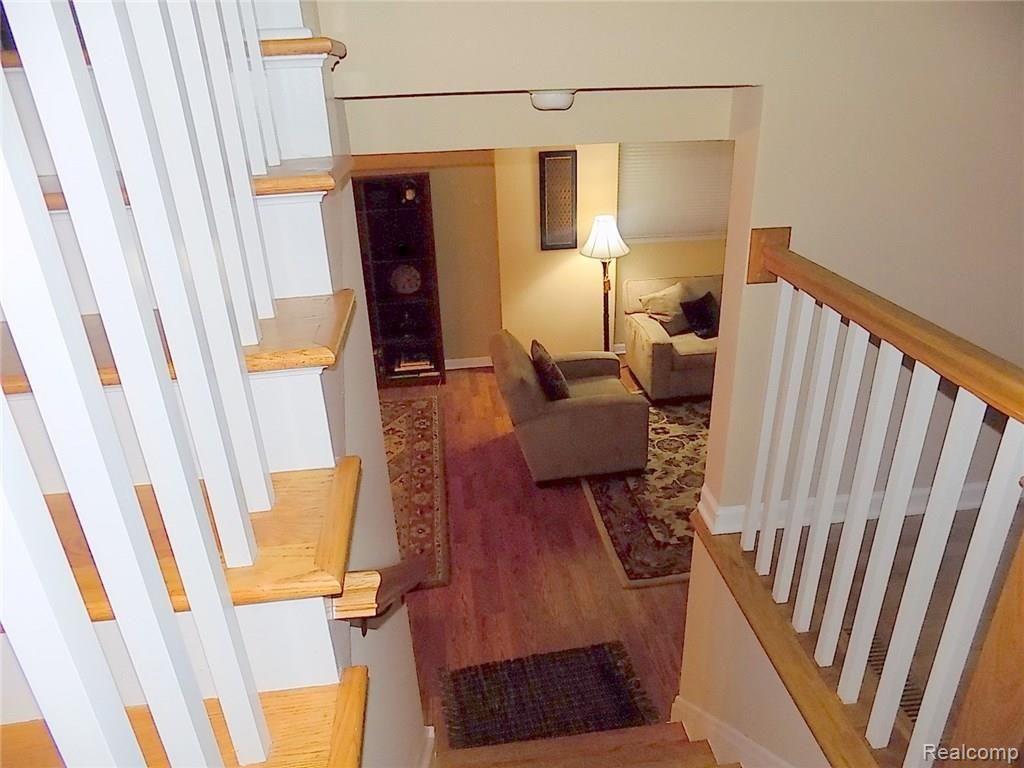 32352 Hearthstone Road Farmington Hills, MI 48334 - Photo 21 of 31