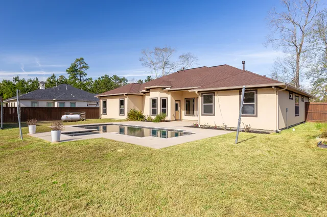 $585,000 | 17326 Pecos Drive, Splendora, TX 77372