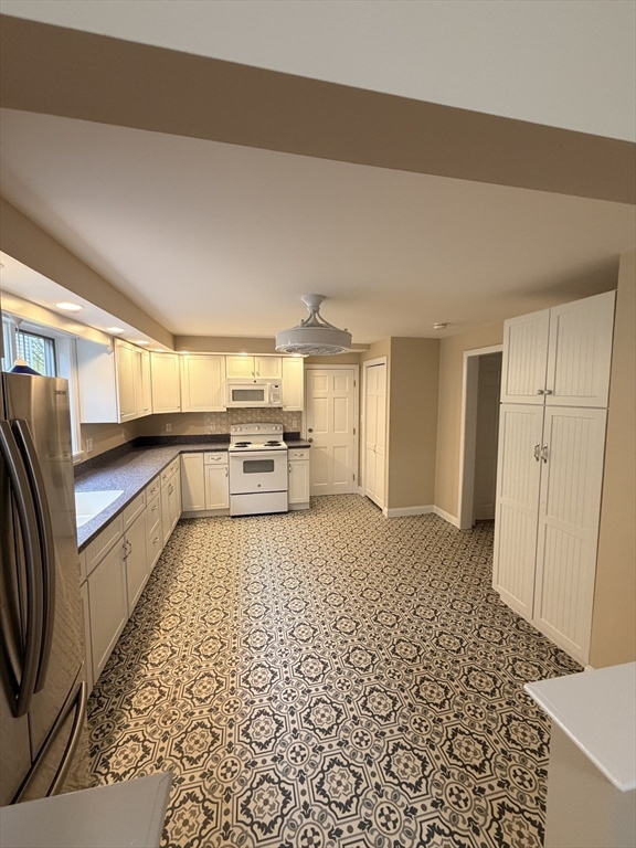 35 Murray Street, Unit 2 Chelsea, MA 02150 - Photo 4 of 12