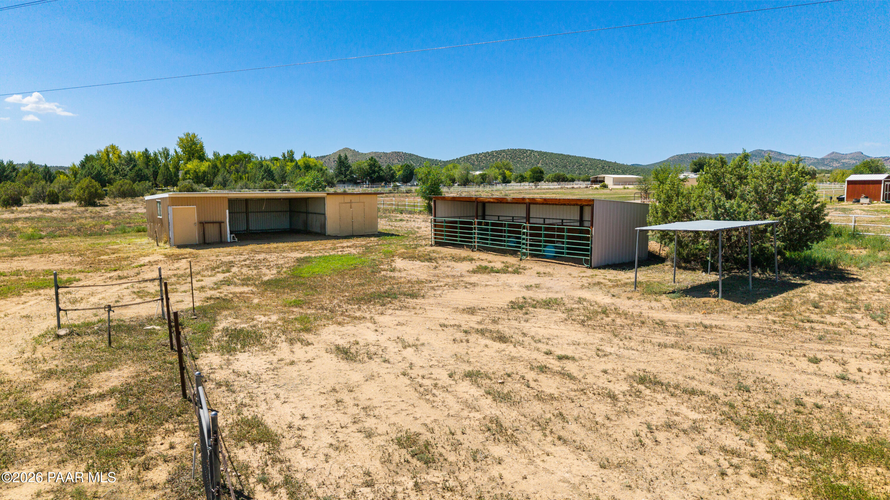 1525 Shadow Ridge Road Paulden, AZ 86334 - Photo 27 of 32 25-Stables