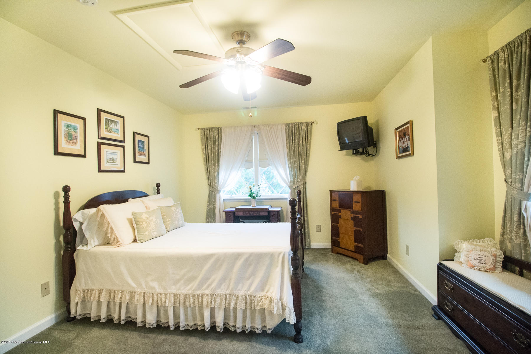 98 Ueland Road Red Bank, NJ 07701 - Photo 28 of 44 298UelandBed5th2 (1 of 1)
