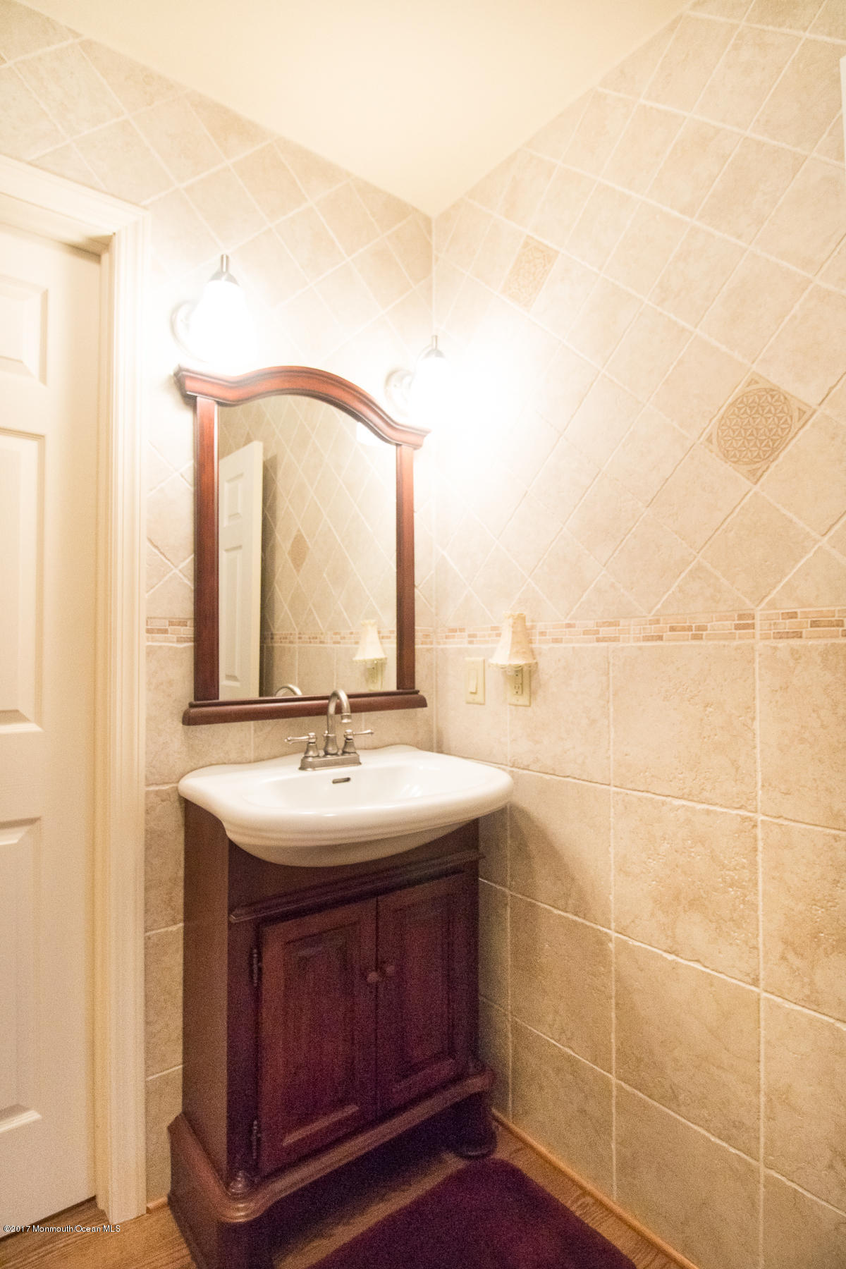98 Ueland Road Red Bank, NJ 07701 - Photo 29 of 44 298UelandBath3rd (1 of 1)