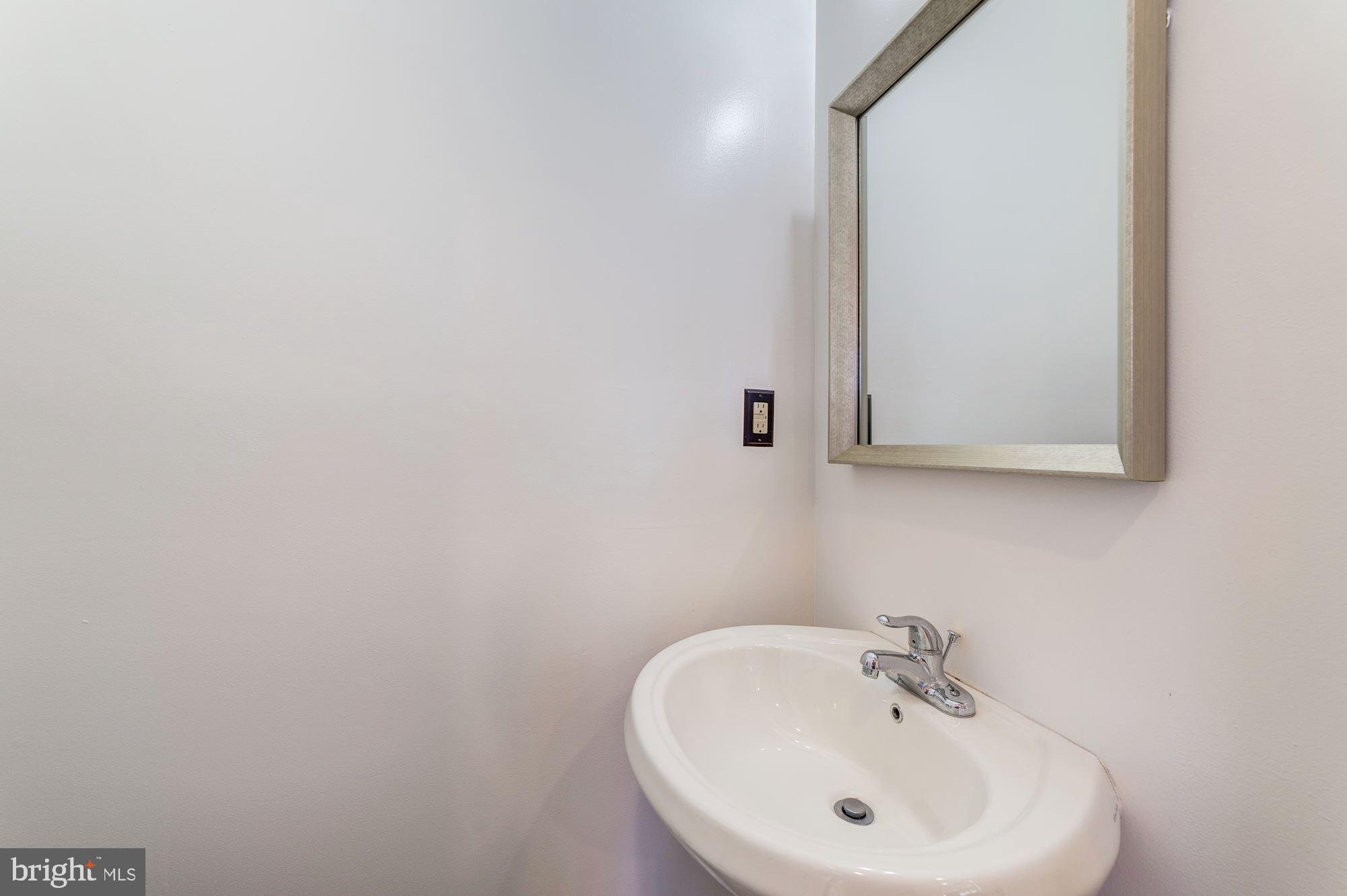 601 10th Street Northeast Washington, DC 20002 - Photo 14 of 30