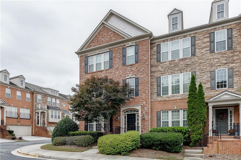 2801 Loftview Square Atlanta, GA 30339 - Photo 2 of 38