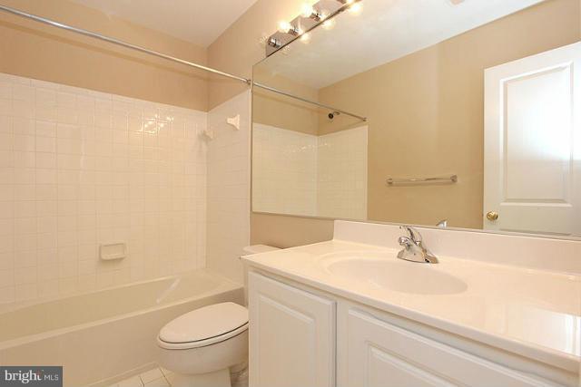 9077 Ribbon Falls Loop Bristow, VA 20136 - Photo 23 of 30 Bath