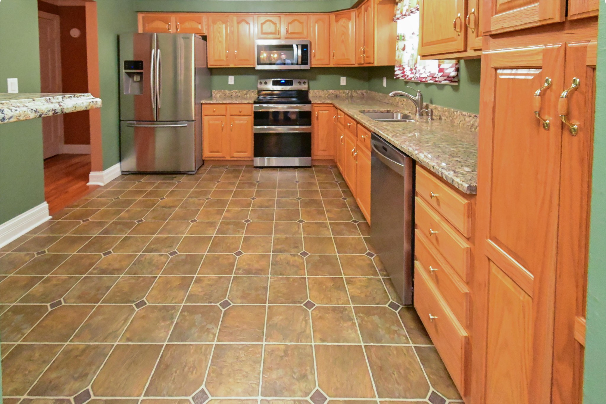 207 Bluff Pointe Road Harriman, TN 37748 - Photo 4 of 22 Gallery Image 4