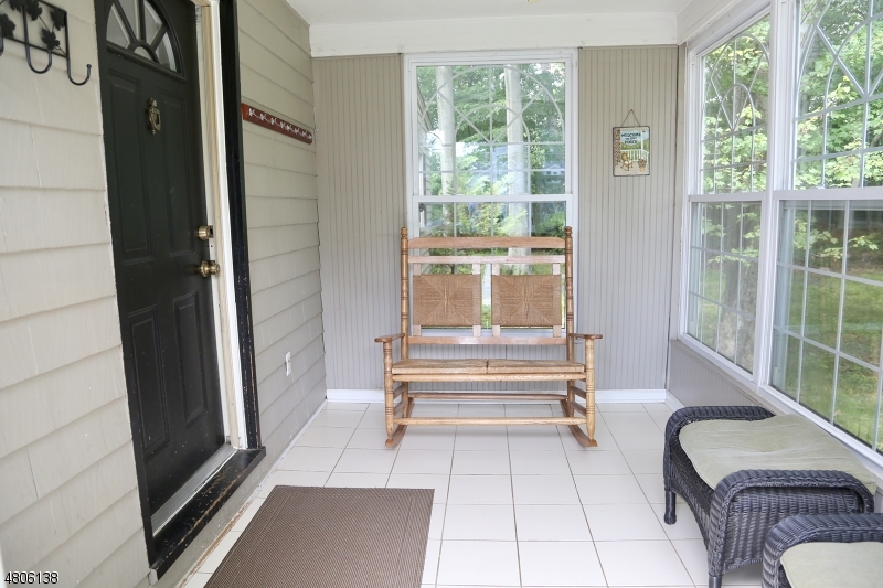 41 Beechwood Road Florham Park, NJ 07932 - Photo 2 of 16 Gallery Image 2