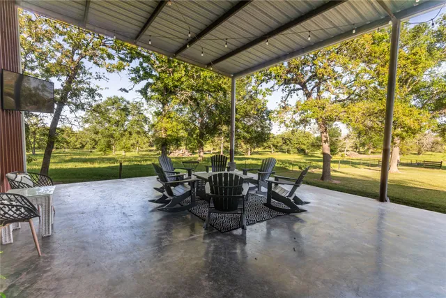 $675,000 | 36 North Bellville Tx 77418, Bellville, TX 77418