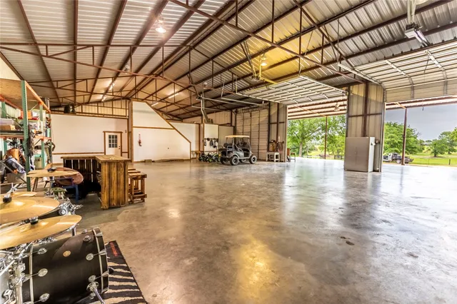 $675,000 | 36 North Bellville Tx 77418, Bellville, TX 77418