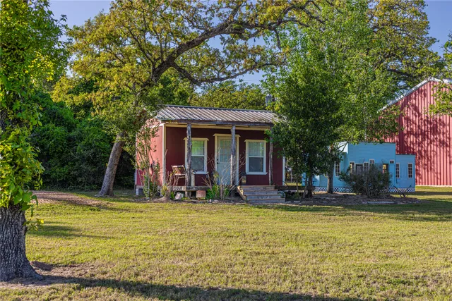 $675,000 | 36 North Bellville Tx 77418, Bellville, TX 77418