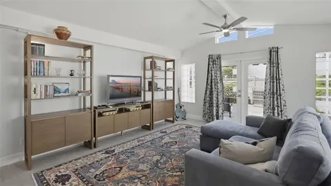 $1,650,000 | 125 23rd Avenue Northeast, St. Petersburg, FL 33704