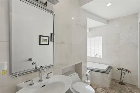 $1,650,000 | 125 23rd Avenue Northeast, St. Petersburg, FL 33704