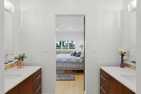 $1,650,000 | 125 23rd Avenue Northeast, St. Petersburg, FL 33704