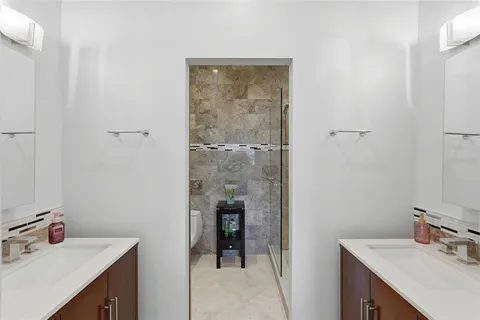 $1,650,000 | 125 23rd Avenue Northeast, St. Petersburg, FL 33704