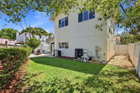 $1,650,000 | 125 23rd Avenue Northeast, St. Petersburg, FL 33704