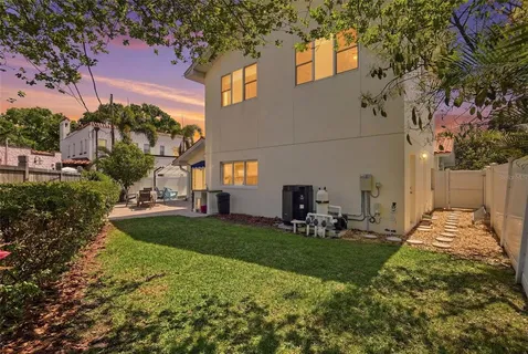 $1,650,000 | 125 23rd Avenue Northeast, St. Petersburg, FL 33704