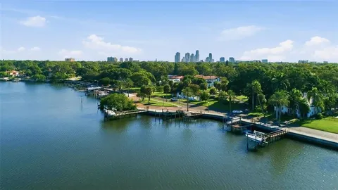 $1,650,000 | 125 23rd Avenue Northeast, St. Petersburg, FL 33704