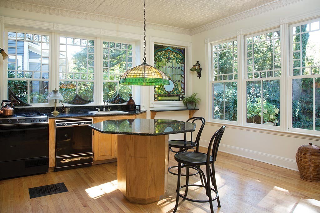 25 Edgehill Road Brookline, MA 02445 - Photo 4 of 9 Gallery Image 4