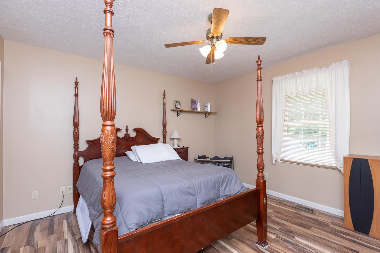 1130 Loop Road Elkton, VA 22827 - Photo 9 of 36 Gallery Image 9