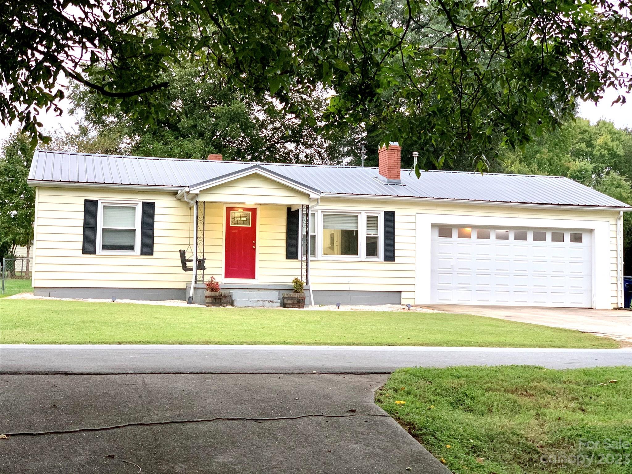 4780 Raleigh Street Conover, NC 28613 - Photo 1 of 18 Gallery Image 1