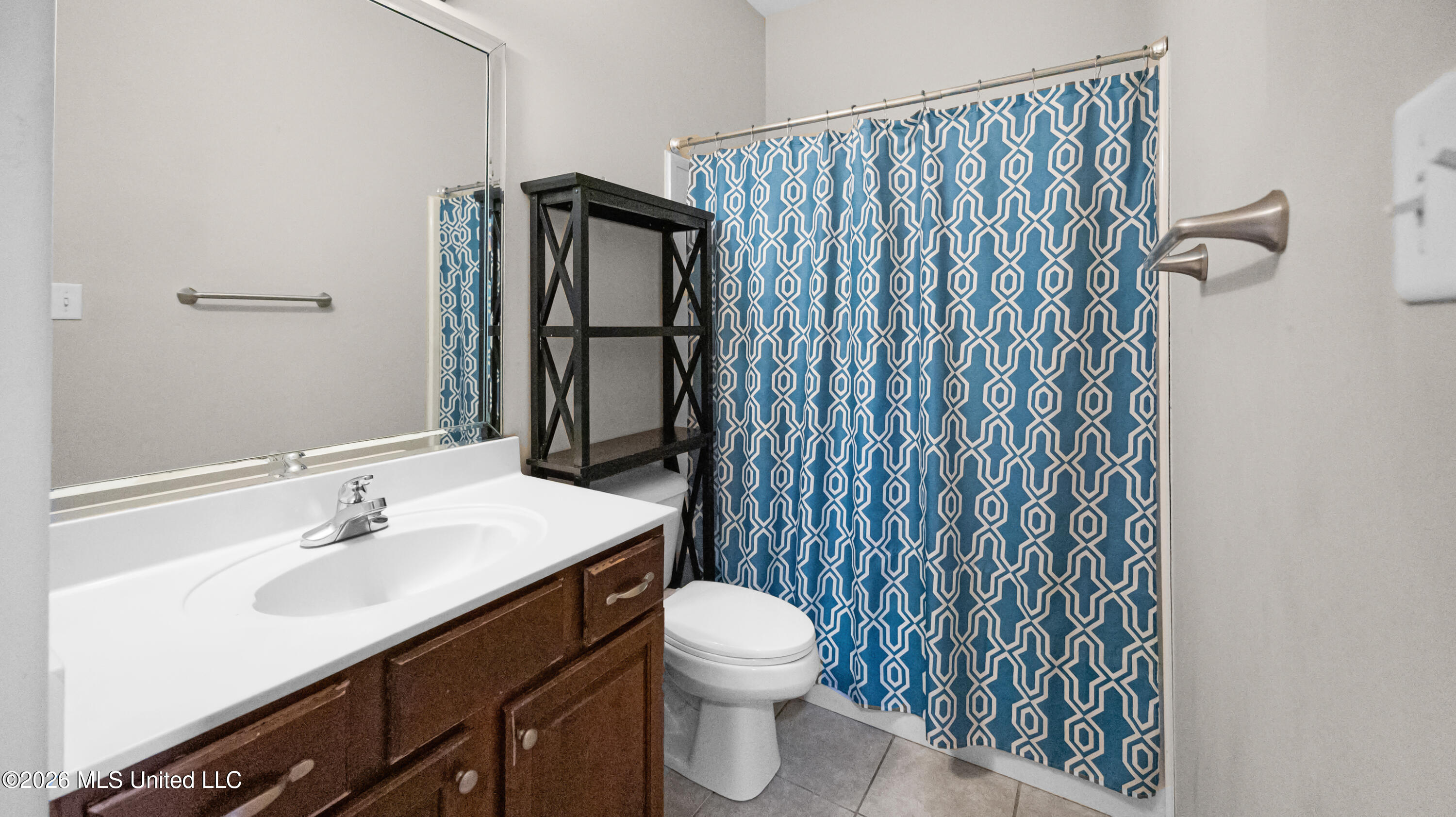 857 Amanda Cove Hernando, MS 38632 - Photo 20 of 34 Hall Bath