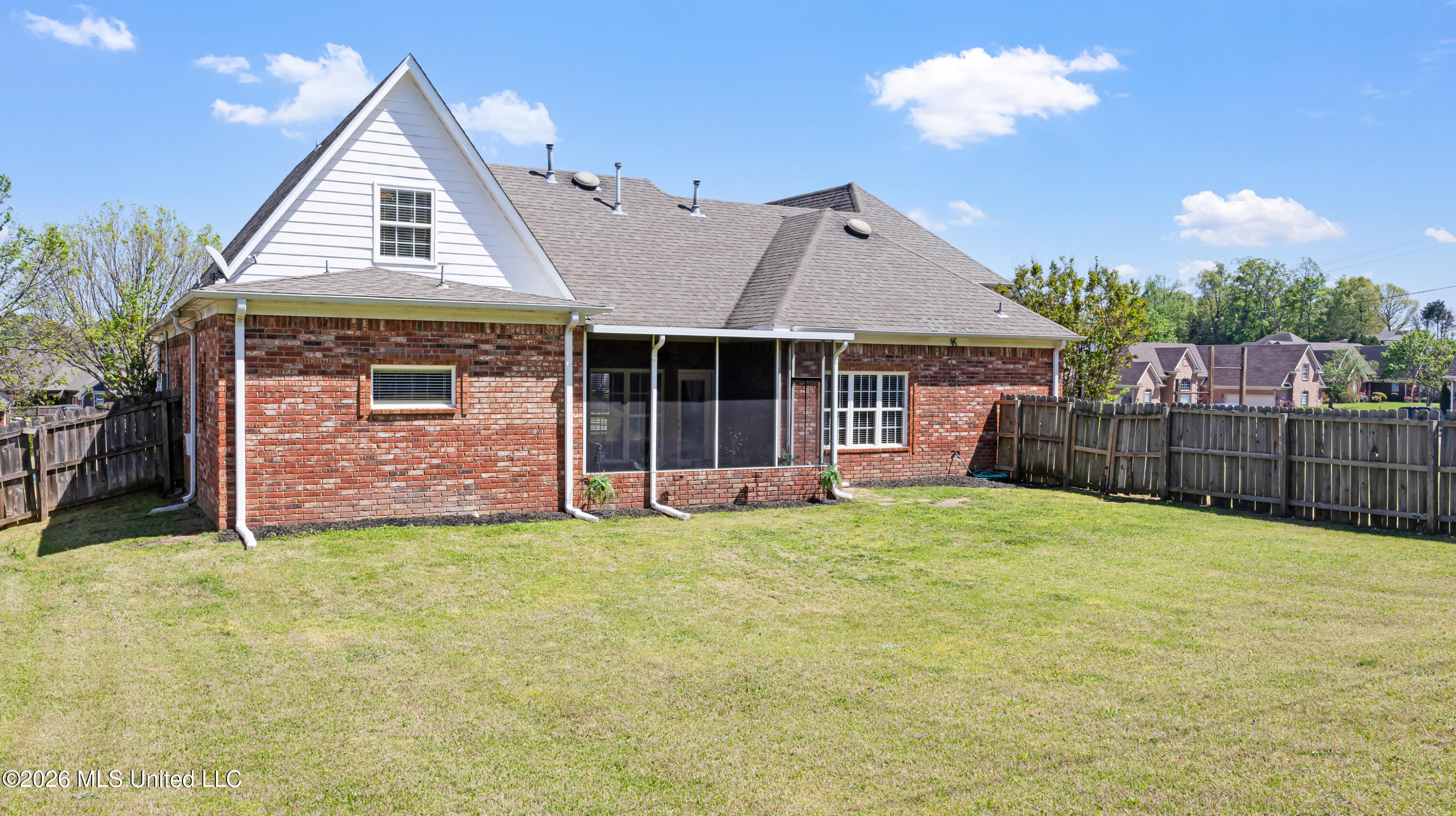 857 Amanda Cove Hernando, MS 38632 - Photo 31 of 34 Screened Patio