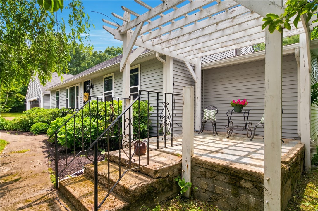 1070 Tarkiln Road Burrillville, RI 02830 - Photo 5 of 43