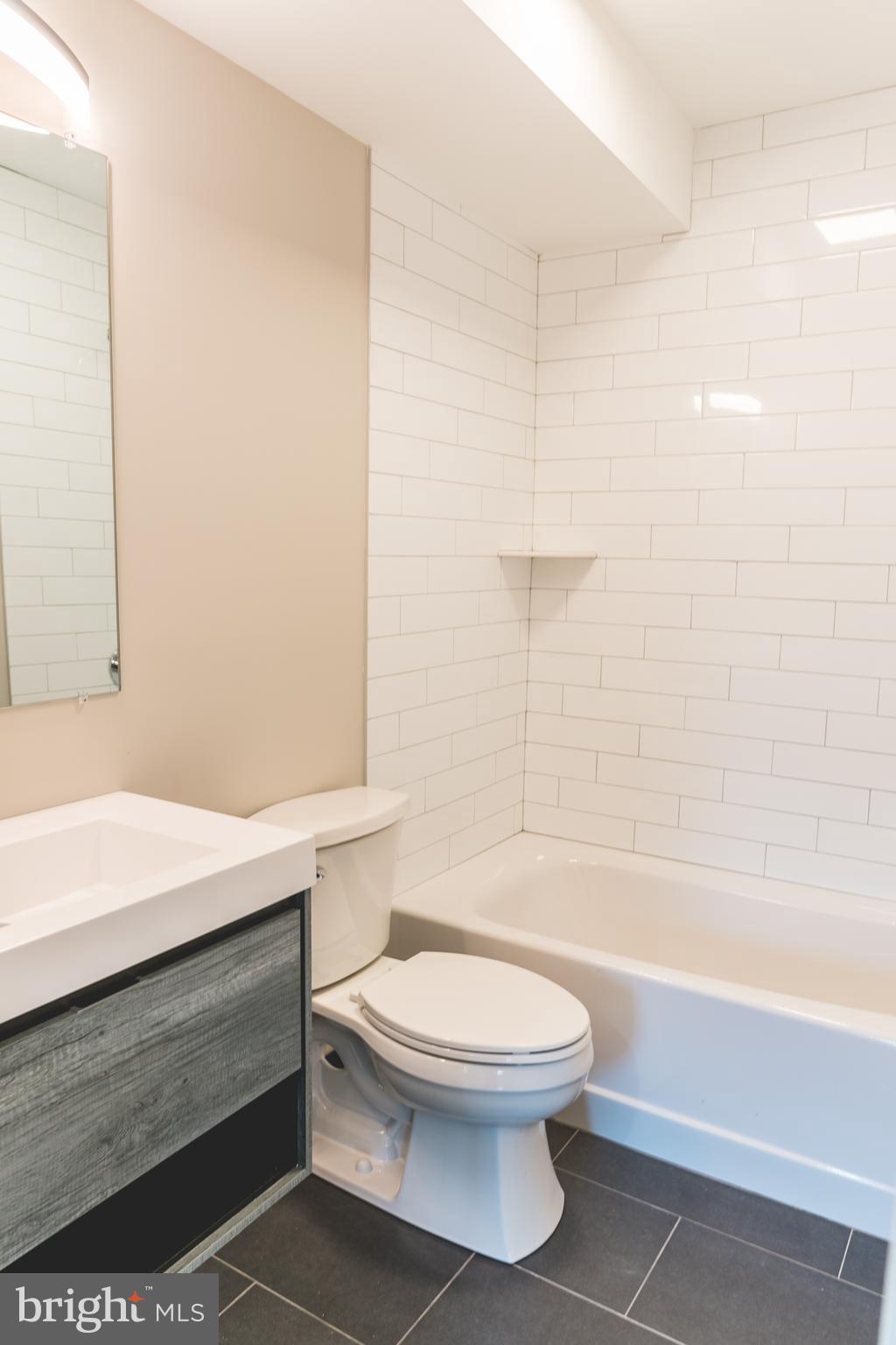 1924 Poplar Street, Unit 3 Philadelphia, PA 19130 - Photo 7 of 7