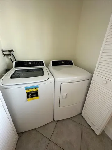 $2,500 | 2115 Northeast 37th Drive, Unit 131, Fort Lauderdale, FL 33308