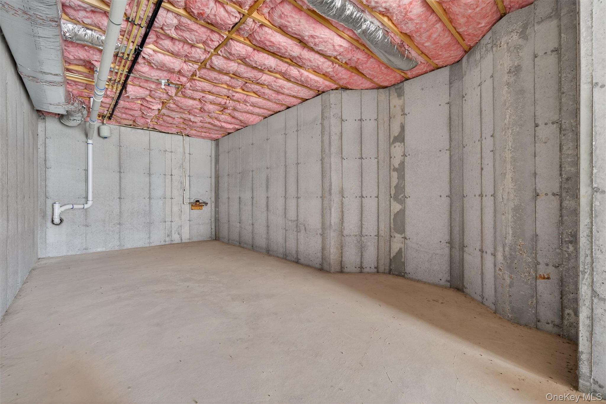 35 Pinto Road Middletown, NY 10941 - Photo 33 of 41 a view of a garage