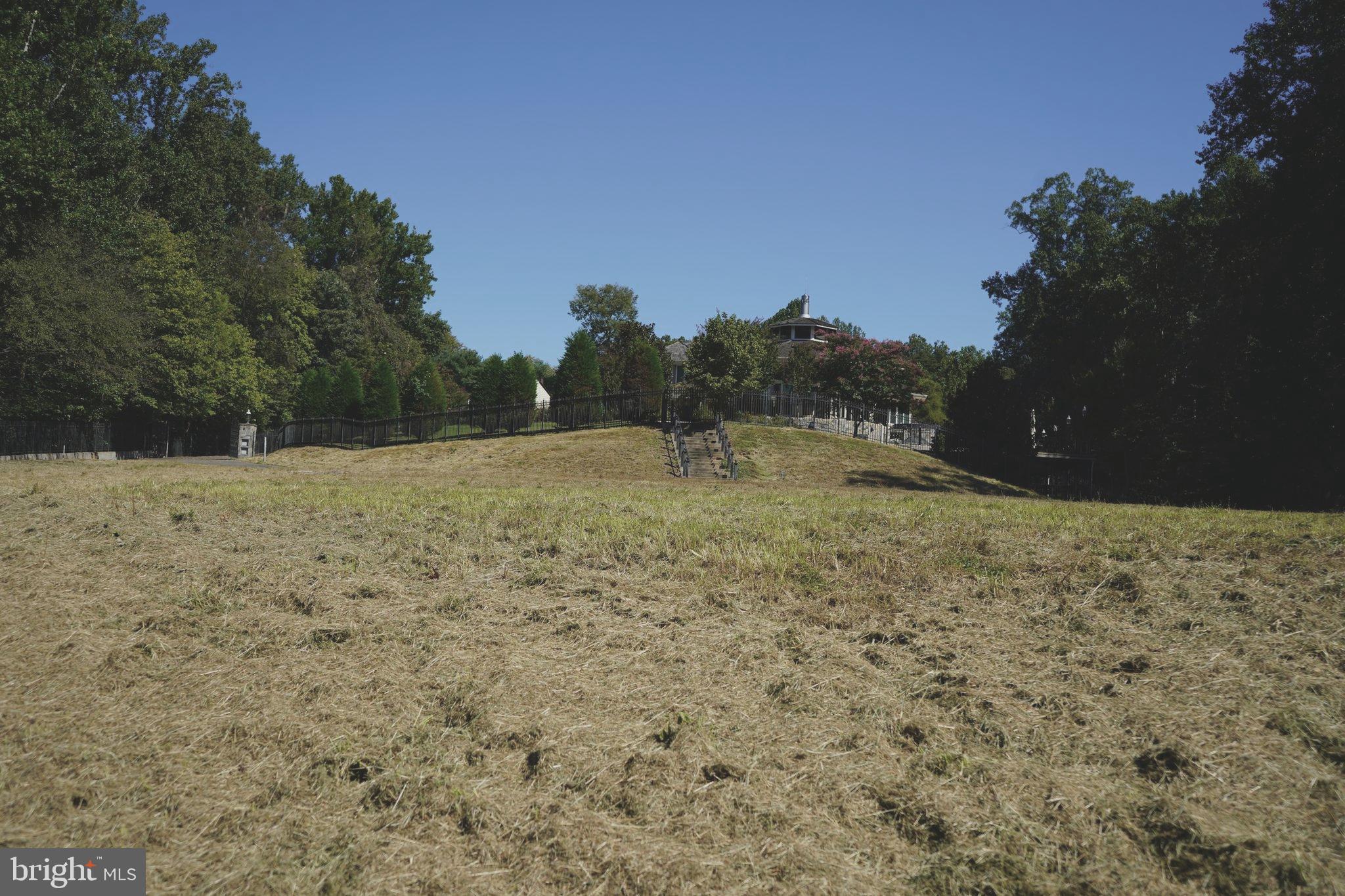 12000 River Road Potomac, MD 20854 - Photo 10 of 13 a view of open space with mountain view