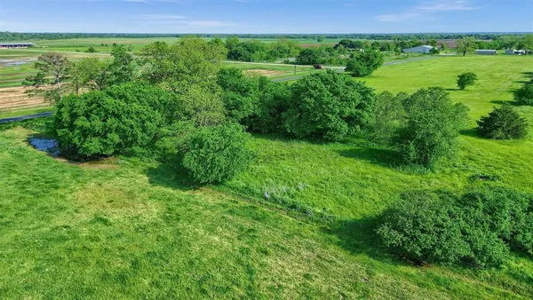 a view of an outdoor space and a yard
