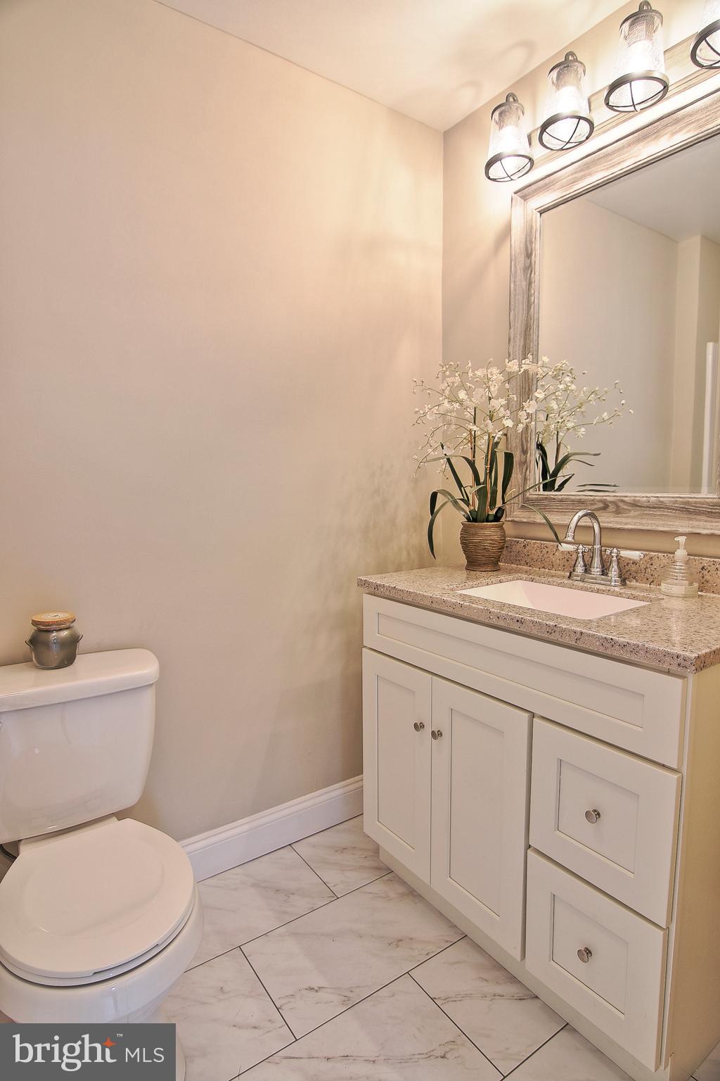 542 Heckel Avenue Spring City, PA 19475 - Photo 14 of 27 First Floor Full Bath