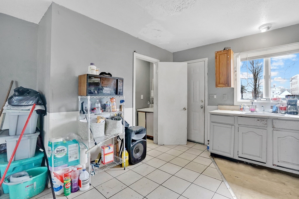 536-538 Union Street Springfield, MA 01109 - Photo 22 of 42