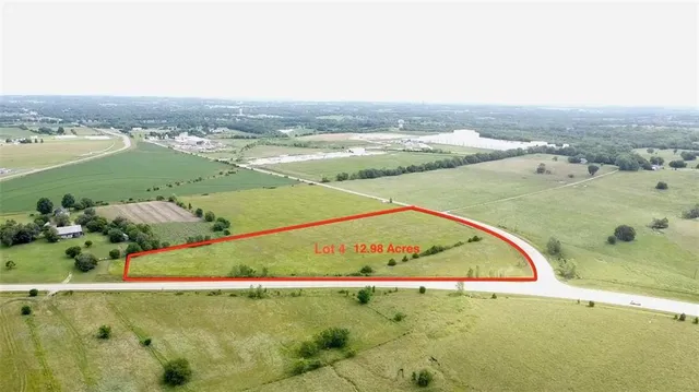 $843,700 | Lot 4 222nd Street, Tonganoxie, KS 66086